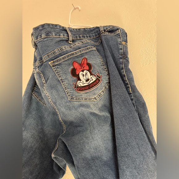 Disney Torrid Women’s Plus Size Blue Jeans with Minnie Mouse Patches EUC… - Picture 11 of 15